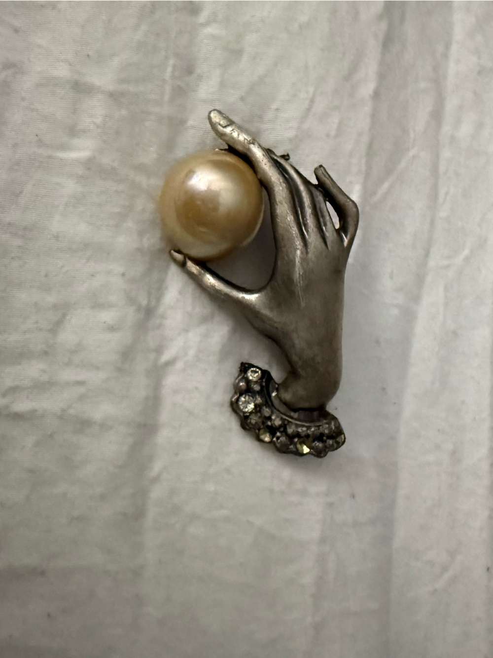 Vintage Style Silver Tone Hand Brooch Faux Pearl Rhinestones - Picture 2 of 3